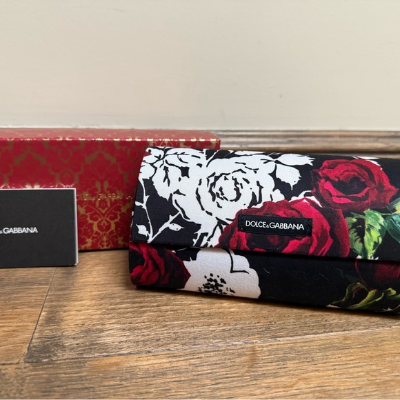 Dolce & Gabbana Accessories - Dolce & Gabbana Floral Clutch sunglasses case cover